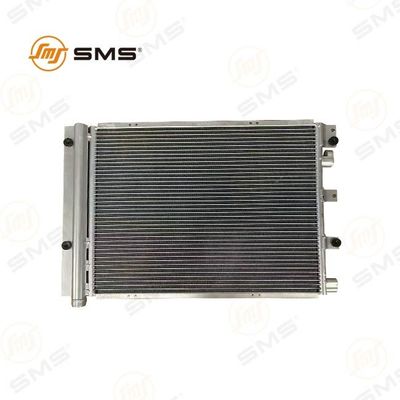 Condensador de ar condicionado DZ15221845033 SHACMAN M3000 Peças de caminhão Trocador de calor Condensador